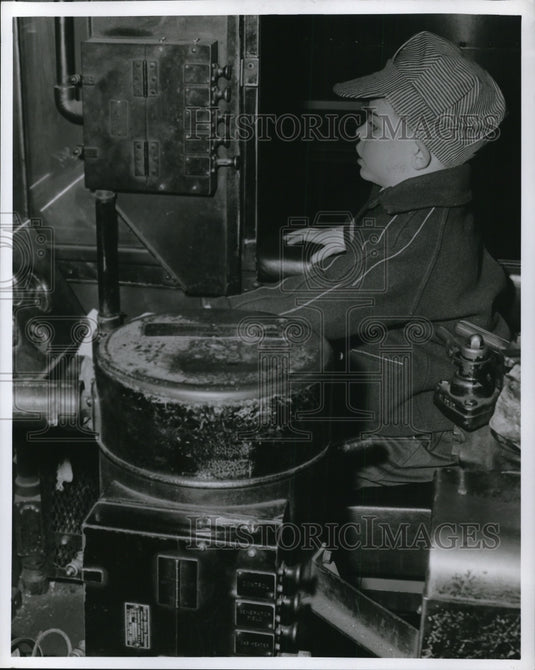 1957 Press Photo Steve Scharf as Enfineer