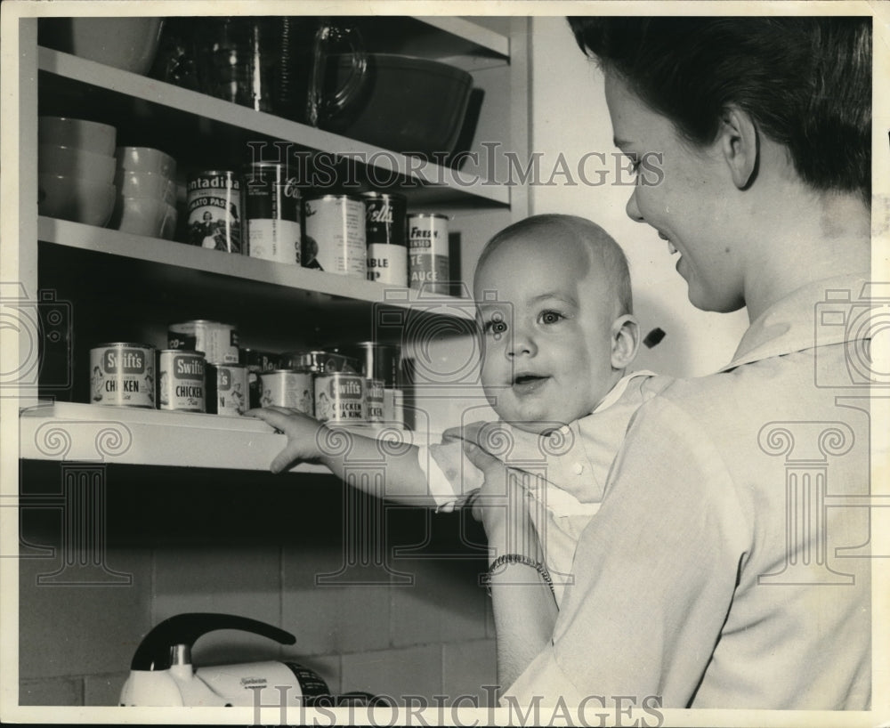 1958 Press Photo Brendan Tripp, Chicago clergyman's Son, age 6 months