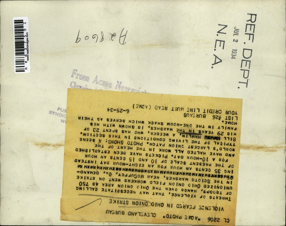 1934 Press Photo Photo shows a scene typical of the living conditions in this