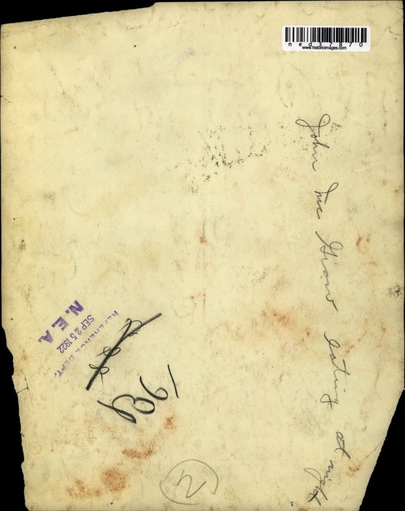 1922 Press Photo John Eating At Night