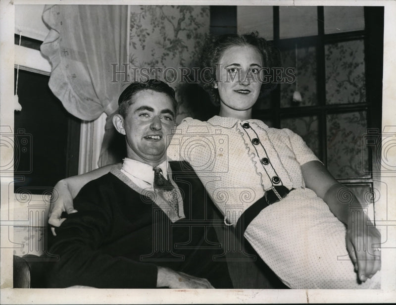 Load image into Gallery viewer, 1937 Press Photo James Murphy and fiance Eleanor Meyer
