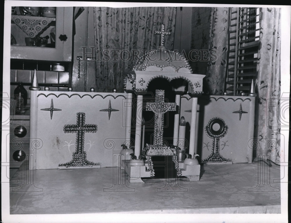 1966 Press Photo Work of Art by an 80 year old Anton Seston