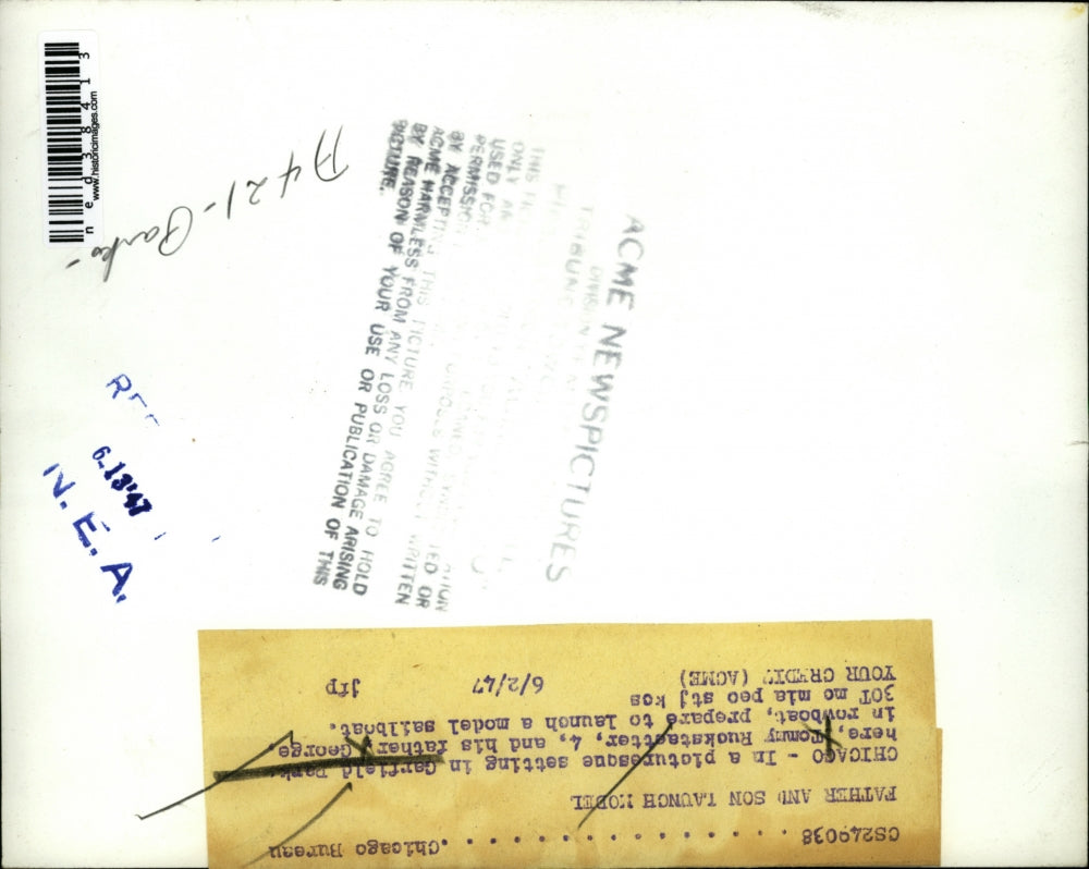 1947 Press Photo Chicago in a picturesque setting in Garfield Park Tommy