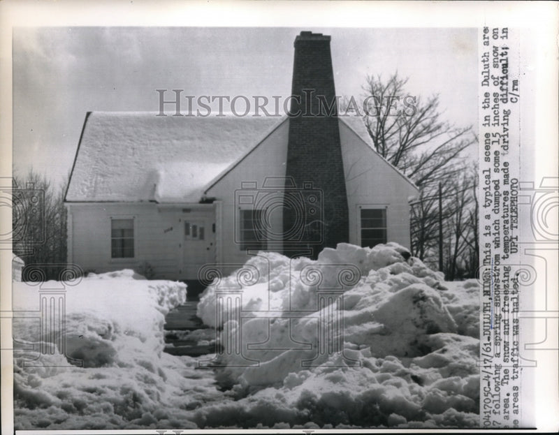 Load image into Gallery viewer, 1961 Press Photo This is a typical scene in the Duluth are following snowstorm
