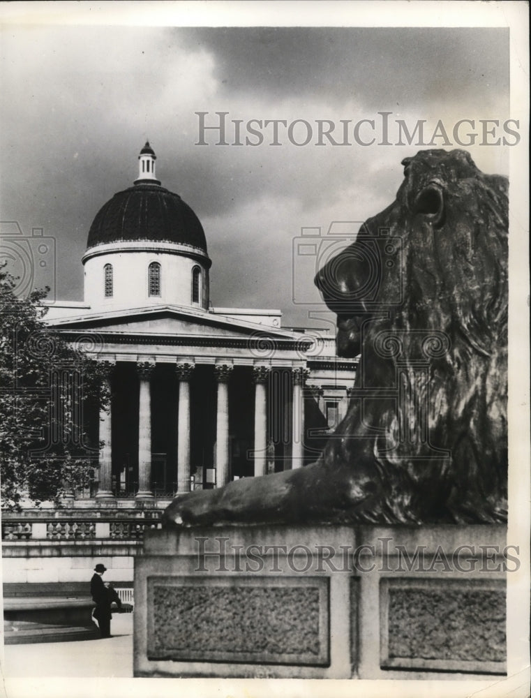 1934 Press Photo London Traealgar Square Europe National gallery Edwin Landseer