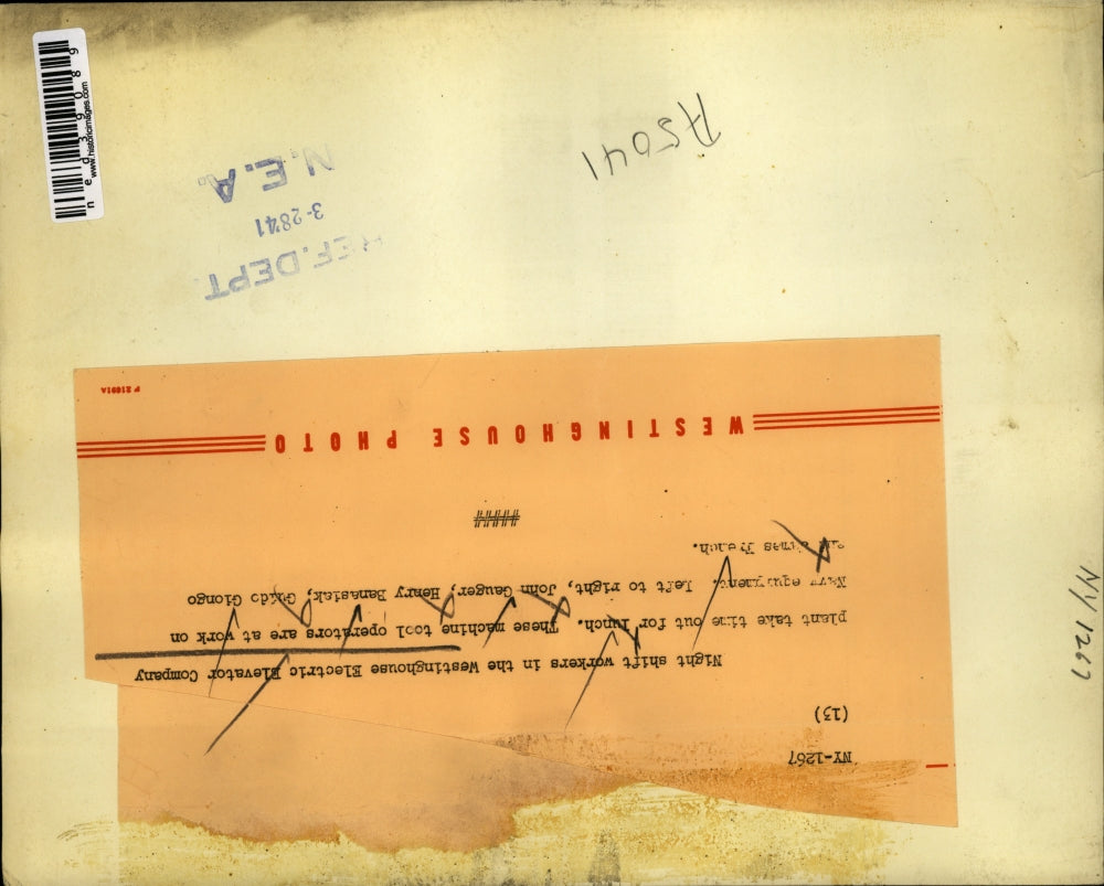 1941 Press Photo Workers in the Westinghouse Electric Elevator Company