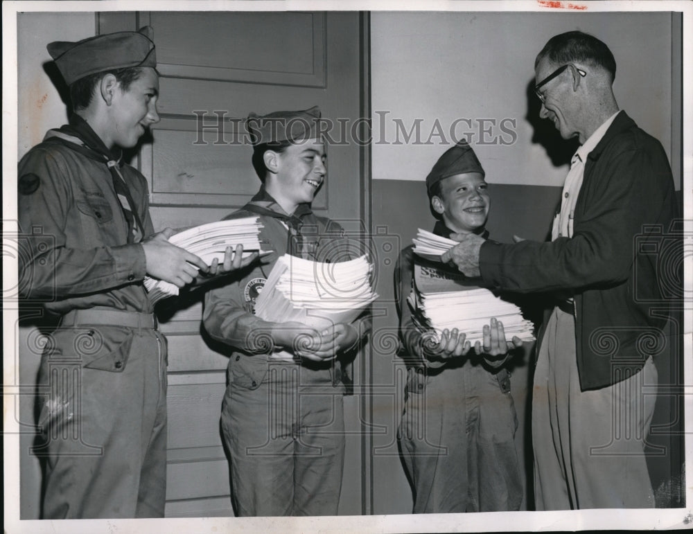 1959 Press Photo Boy Scouts Prepare To Distribute Material For The S.E. Area