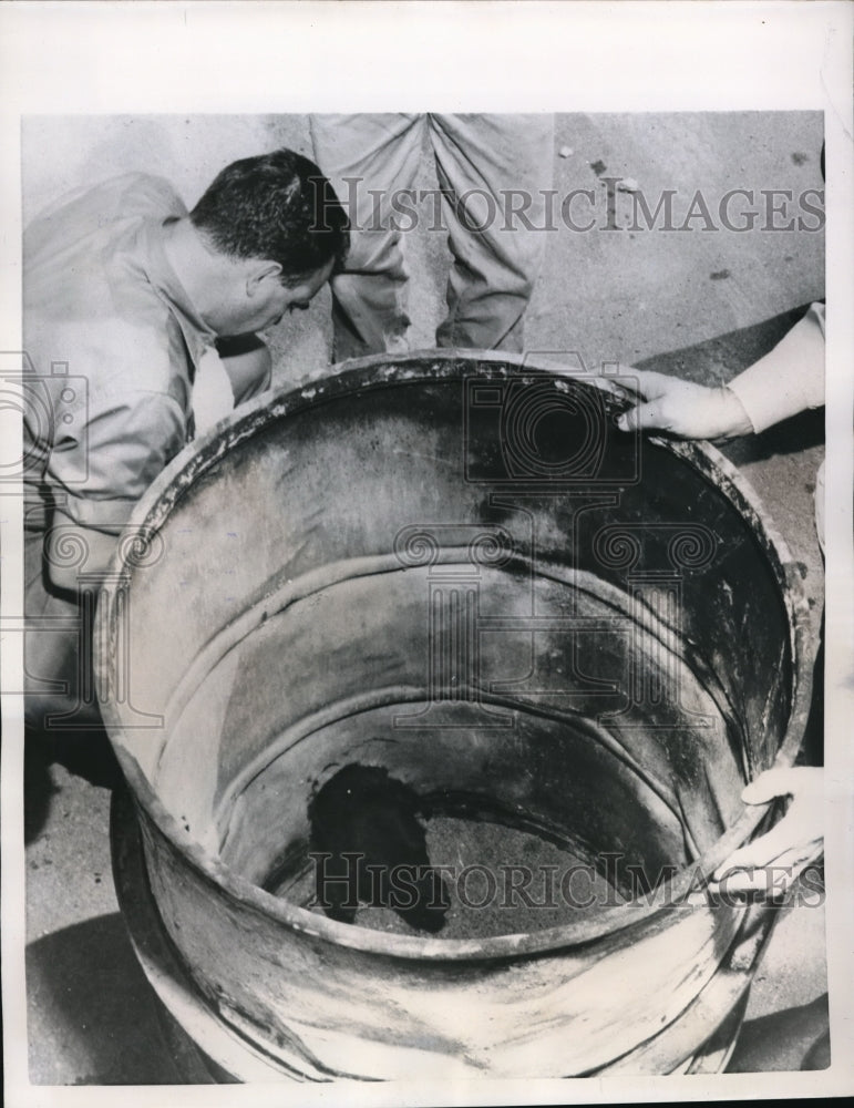 1956 Press Photo Bottom of the barrel, Animal Protective Association