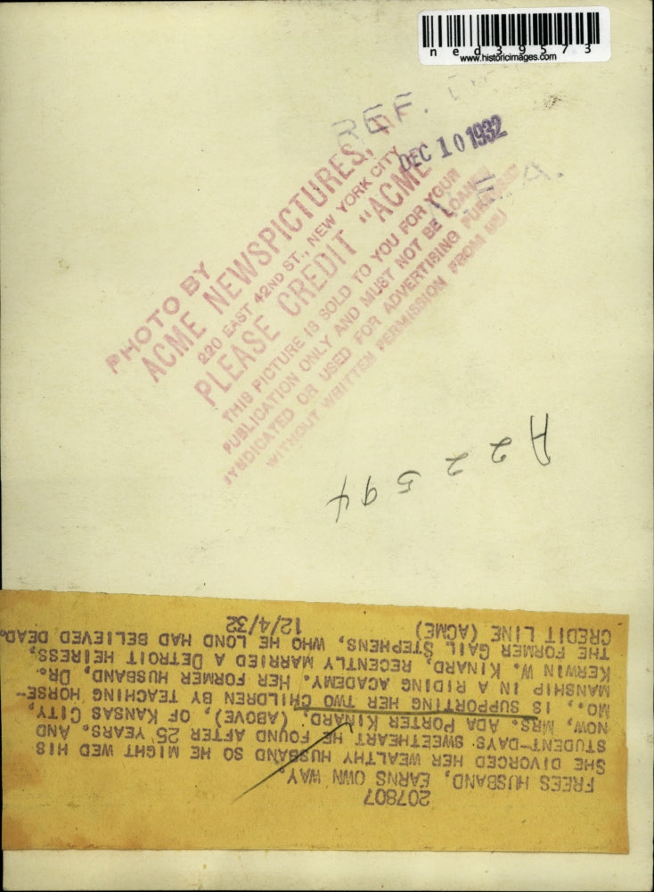 1932 Press Photo Ada Porter Kinard Teaching Horsemanship At Riding Academy.