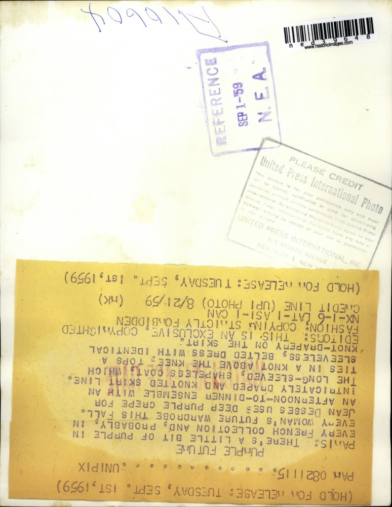 1959 Press Photo Paris Jean Desses uses deep purple crepe for an afternoon to