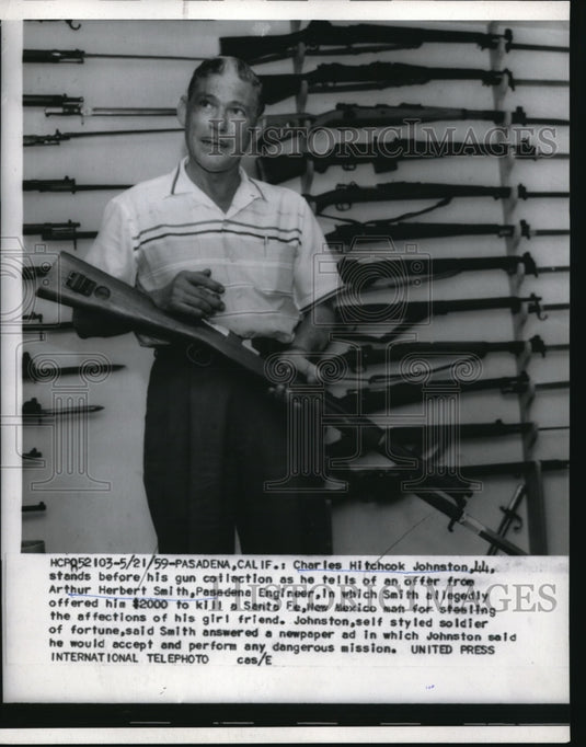 1959 Press Photo Charles Hitchcok Johnston and His Gun Collection