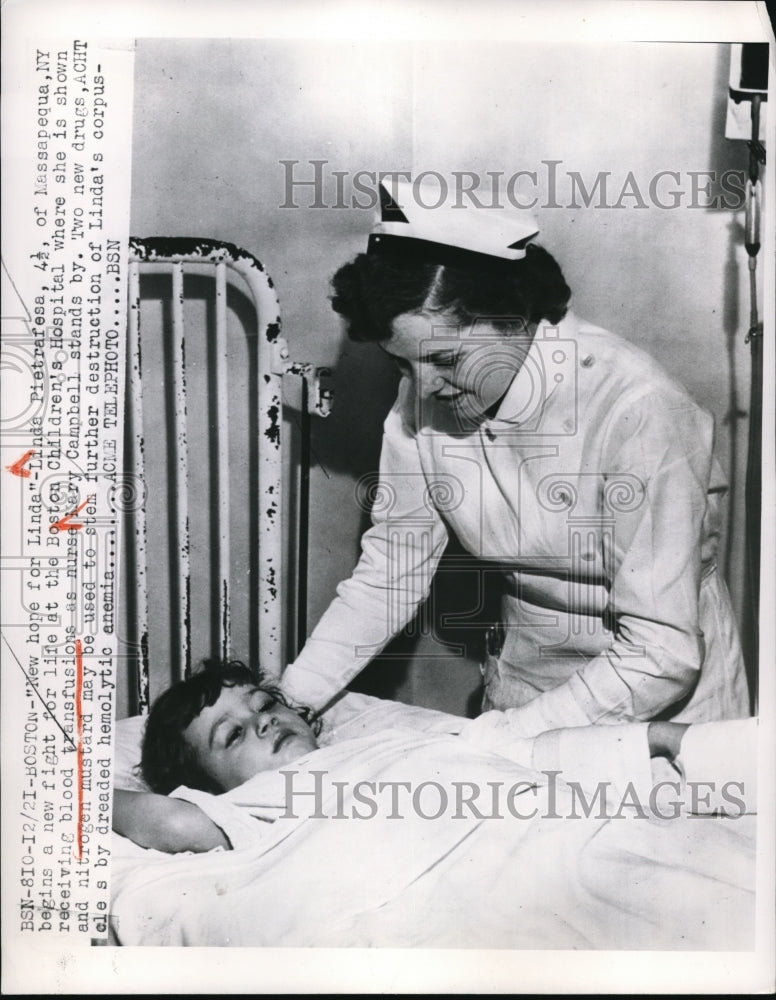 1950 Press Photo New hope for Linda Pietrafess, 4 1/2, receiving