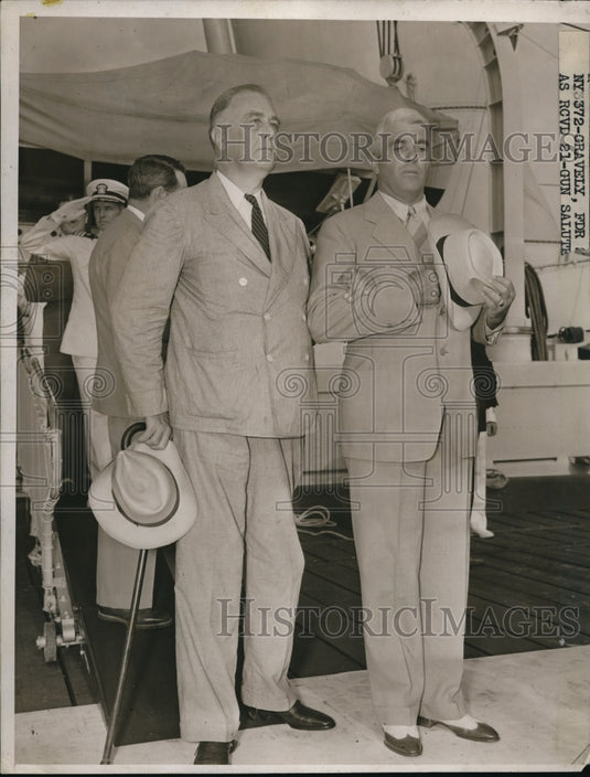 1939 Press Photo Roosevelt Receives 21 Gun salute