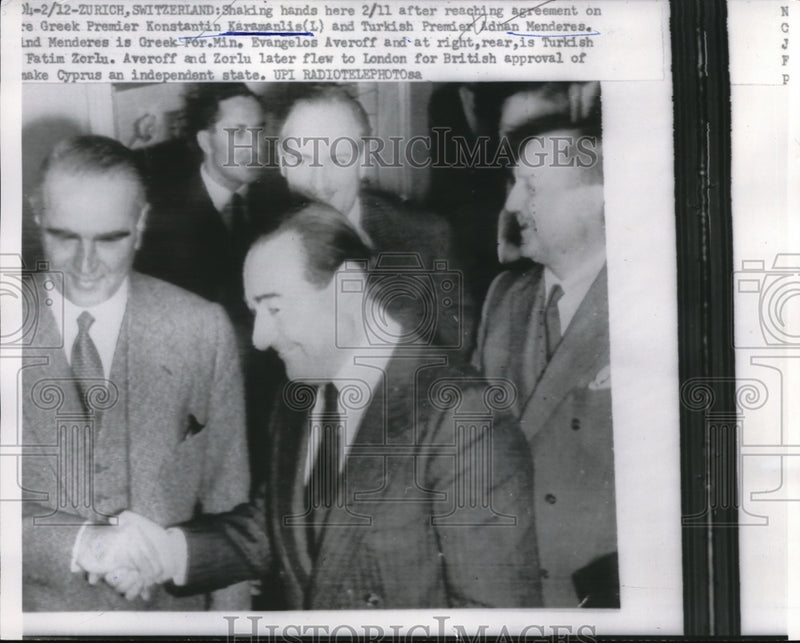 Load image into Gallery viewer, 1959 Press Photo Konstatin Karamanlis and Adrian Menderes shaking hands
