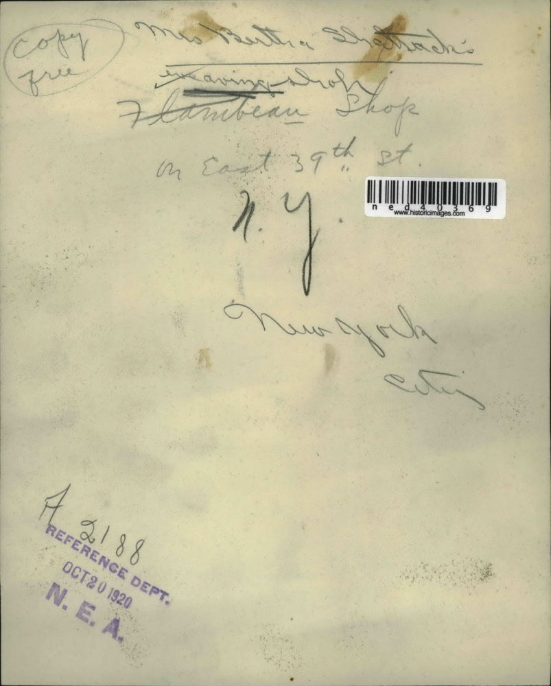 1920 Press Photo Mrs Bertha Shatrack's weaving shop on East 39th St NY