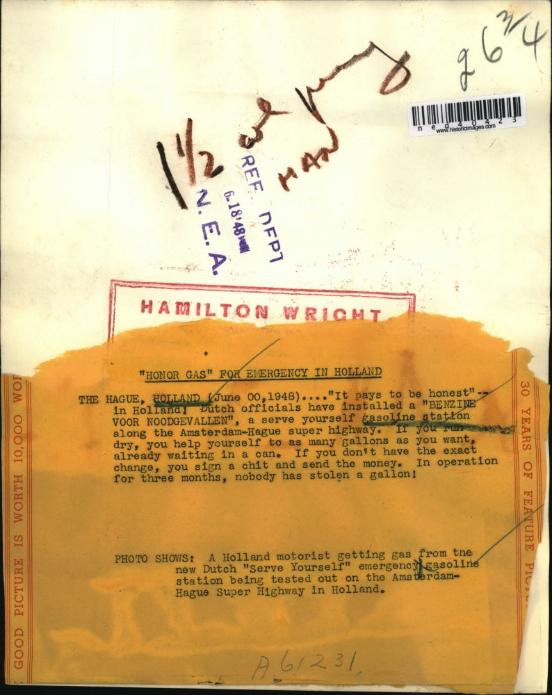 1948 Press Photo Benzine Voor Noodgevallen self serve gas station in Holland