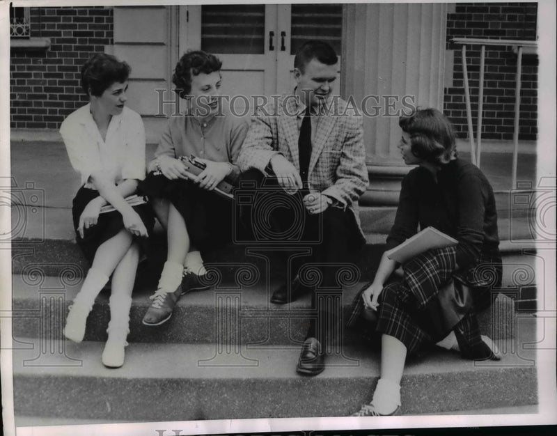 Load image into Gallery viewer, 1958 Press Photo Tim St John male student at MacMurray College
