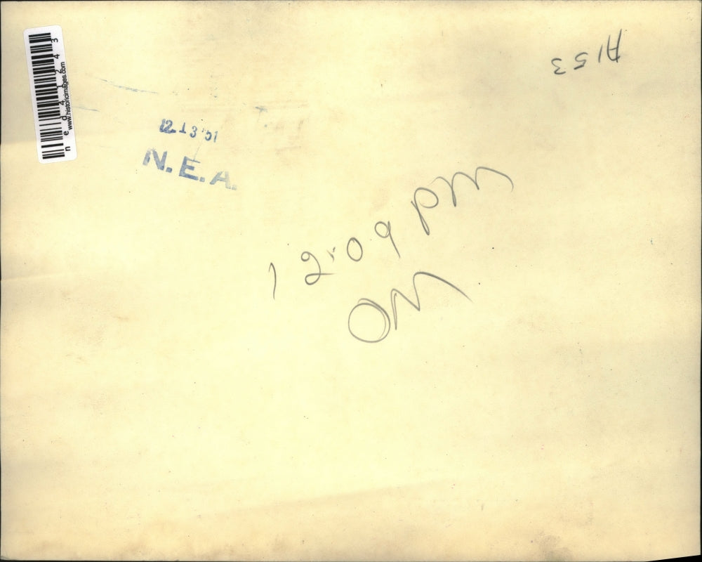 1951 Press Photo Workers at Ford Motor Co., being treated in first aid room