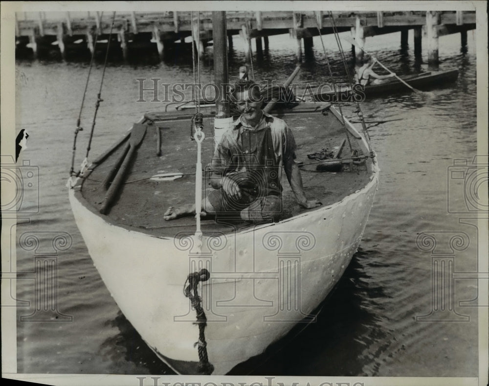 1933 Press Photo Karl Lehmus constructed the 23 foot sloop, the New York