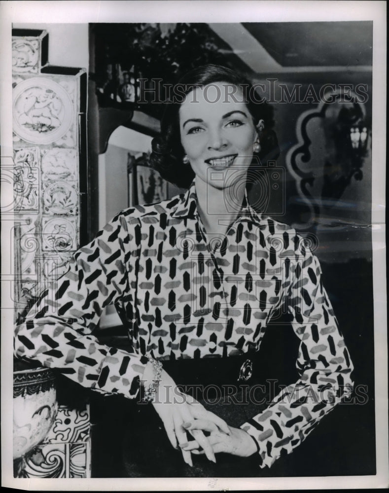 1954 Press Photo Handsome shirt from the Resort Collection of Digby Morton for