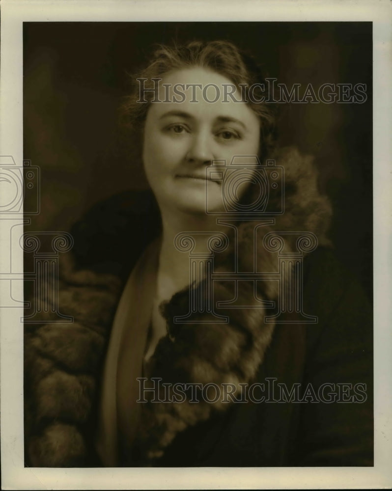 1938 Press Photo Mrs H Crow, Commitee for Pi Beta Phi, Mammouth College 1867