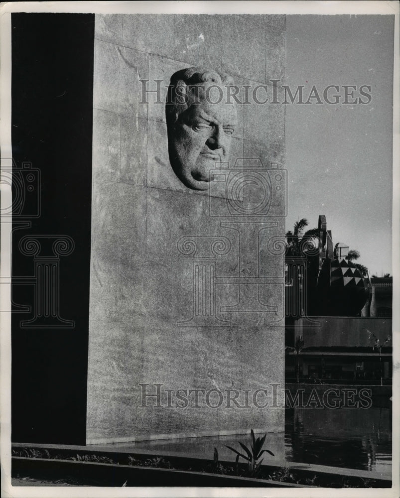 1957 Press Photo Jose A Remon, slain ex-president of Panama, marble memorial