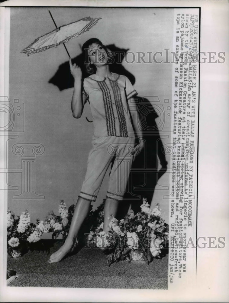 1952 Press Photo Knee-length Pajamas by Henson Kicknernick