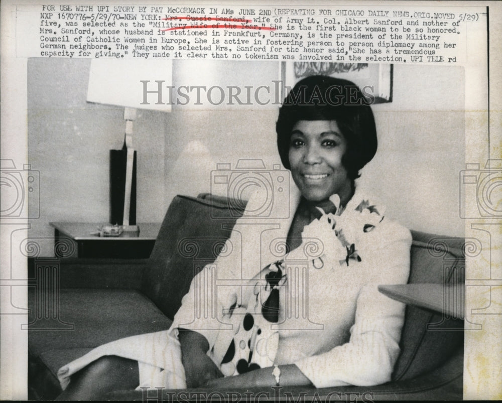 1970 Press Photo New York  Mrs Gussie Sanford wife of Army Lt Col Albert Sanford- Historic Images