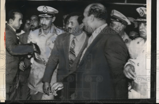 1961 Press Photo UAR Field Marshal Abdel Hakim Amer is met by vice President