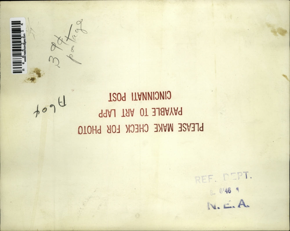 1946 Press Photo Beverly Spiegel, 12, bedecks herself with trinkets bought by