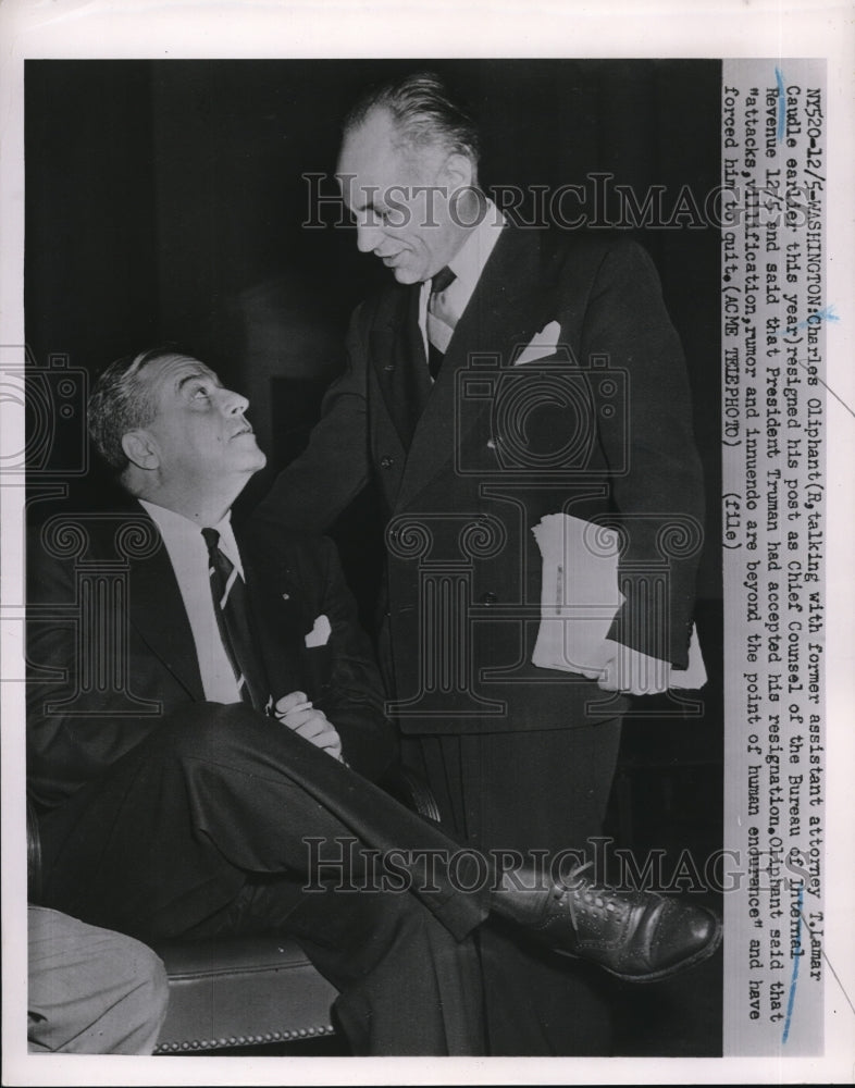1951 Press Photo Charles Oliphant Talks With T. Lamar Caudle