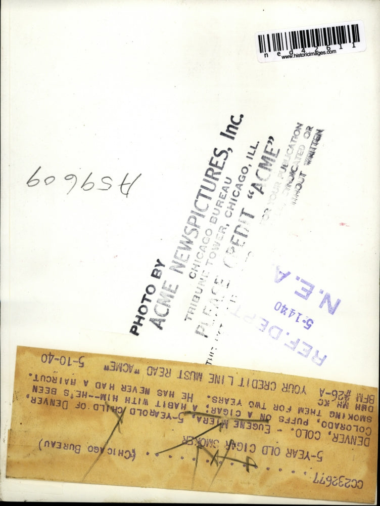 1940 Press Photo Eugene Miera, 5-year-old child of Denver, puffs on a cigar