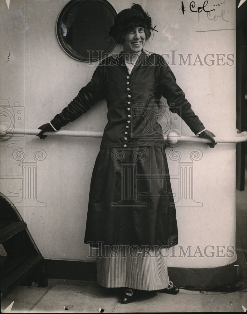 1915 Press Photo Miss Edna Bryan