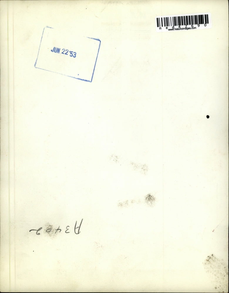 1953 Press Photo Vicki Lynn Hampton in a Red Cross shelter house