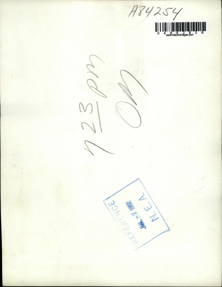 1952 Press Photo Mrs. Ette Croshie accepted Jesse Garrett's hand in marrage