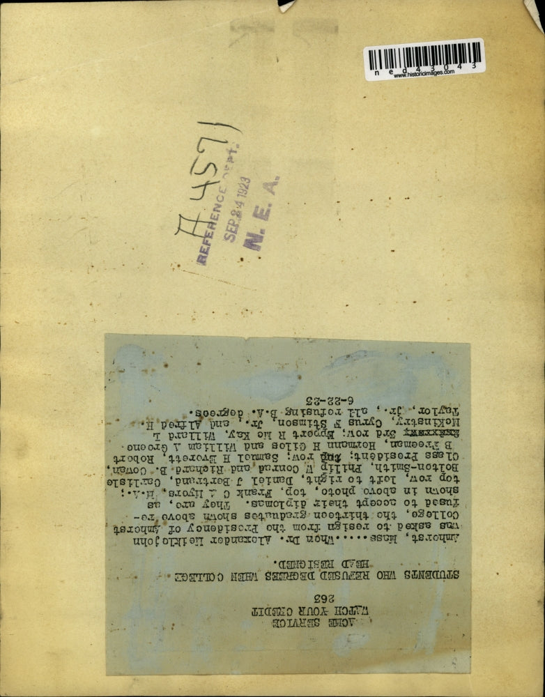 Load image into Gallery viewer, 1923 Press Photo Student Who Refused Degrees When College Head Resigned
