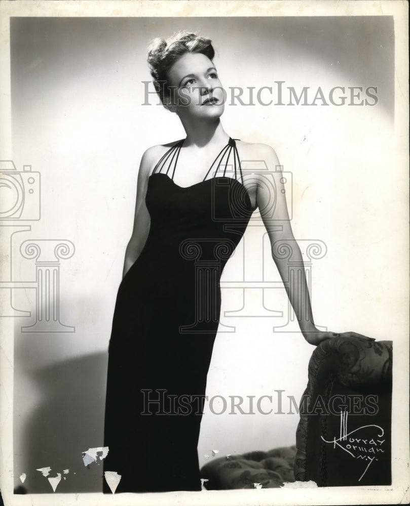 1945 Press Photo Dorothy Shay Radio Singer