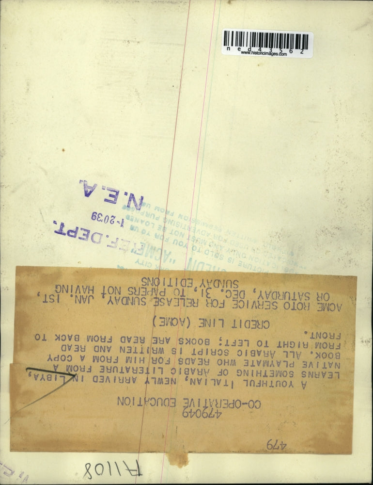 1939 Press Photo Youthful Italian Learns Something Of Arabic Literature