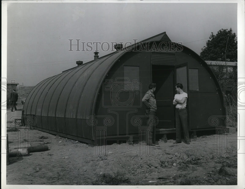 Load image into Gallery viewer, 1942 Press Photo New Army Portable Huts made of steel
