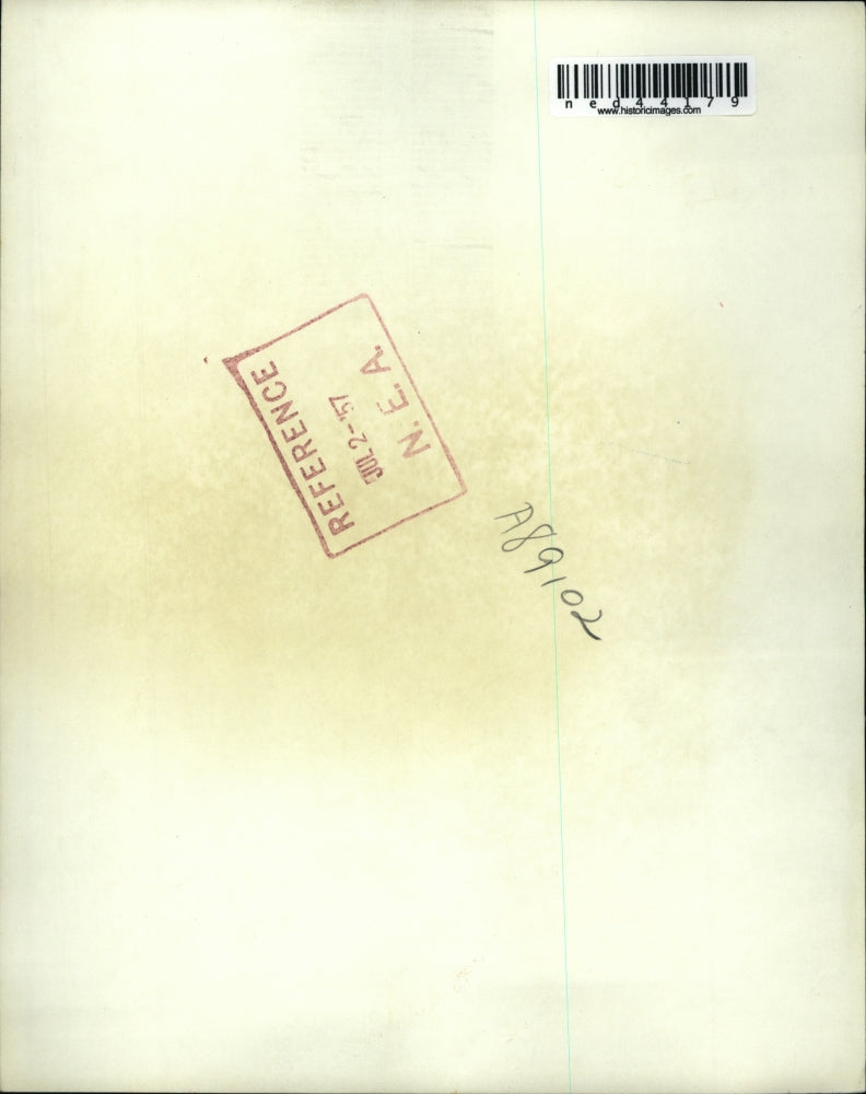 1957 Press Photo Haru Sueyama Writing Letter To President Eisenhower