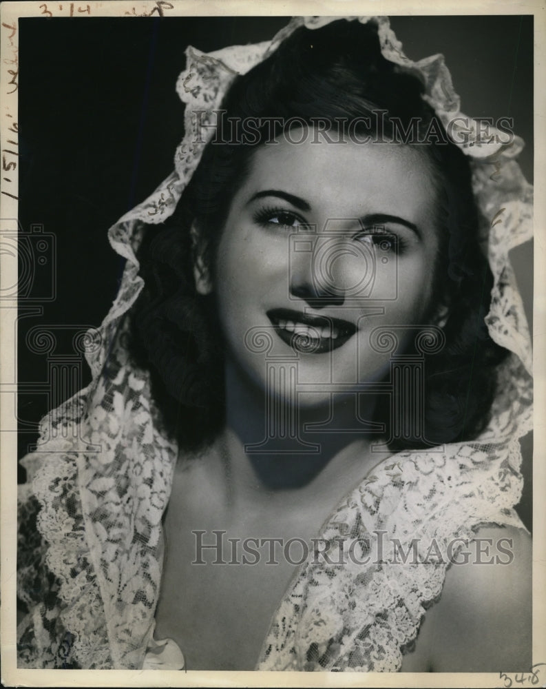 1945 Press Photo Panna Geuia, Opera Starlet