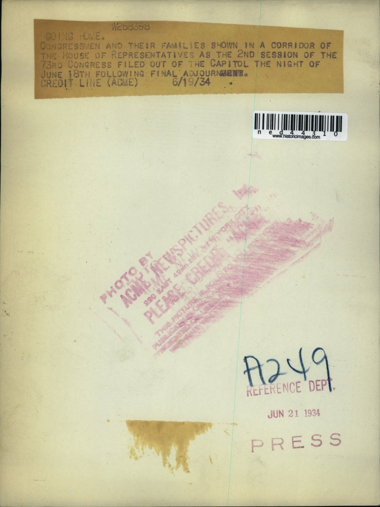 1934 Press PhotoCongressman and their families in a corridor of the House of