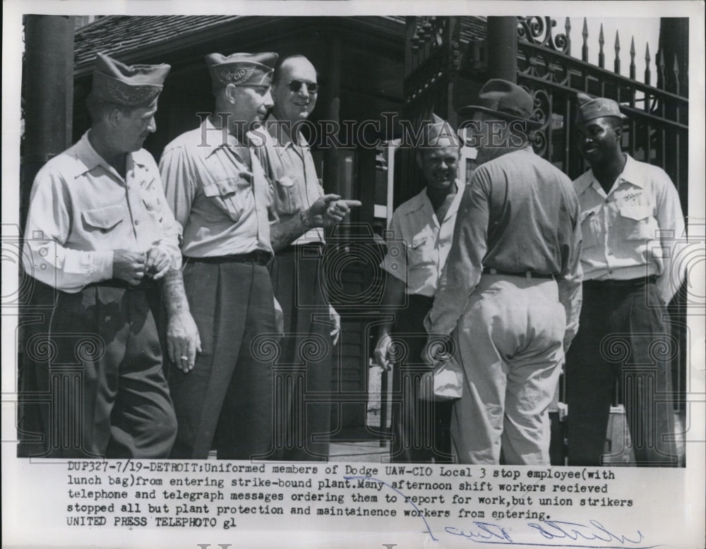 1954 Press Photo Uniformed Members of Dodge Stop Employees w/ Bag