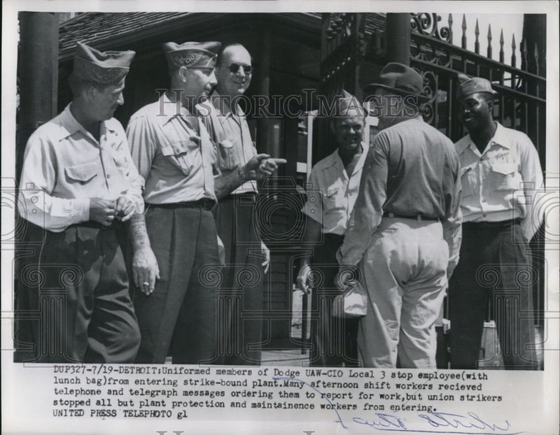 Load image into Gallery viewer, 1954 Press Photo Uniformed Members of Dodge Stop Employees w/ Bag
