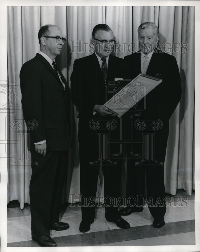 1959 Press Photo Union Pacific Railroad's latest award for excellence in