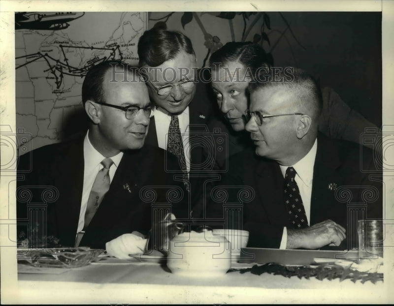 Load image into Gallery viewer, 1956 Press Photo Member of the republican "Truth Squad" Sen Charles Potter
