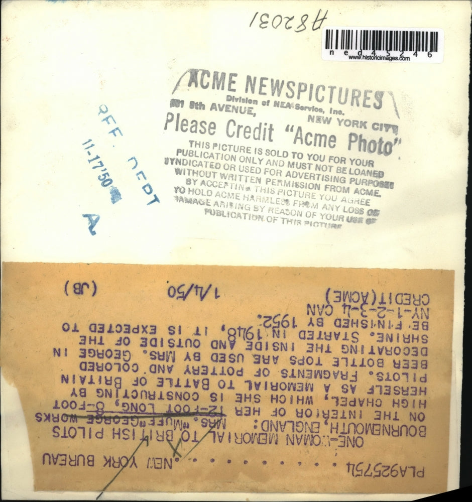 1950 Press Photo Mrs. Muff George works the interior of her chapel