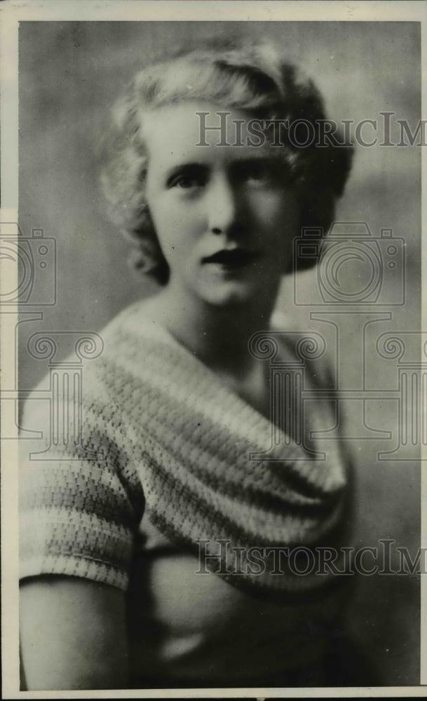 1932 Press Photo Quinn Soencer Victoria BC society girl on her way to attend