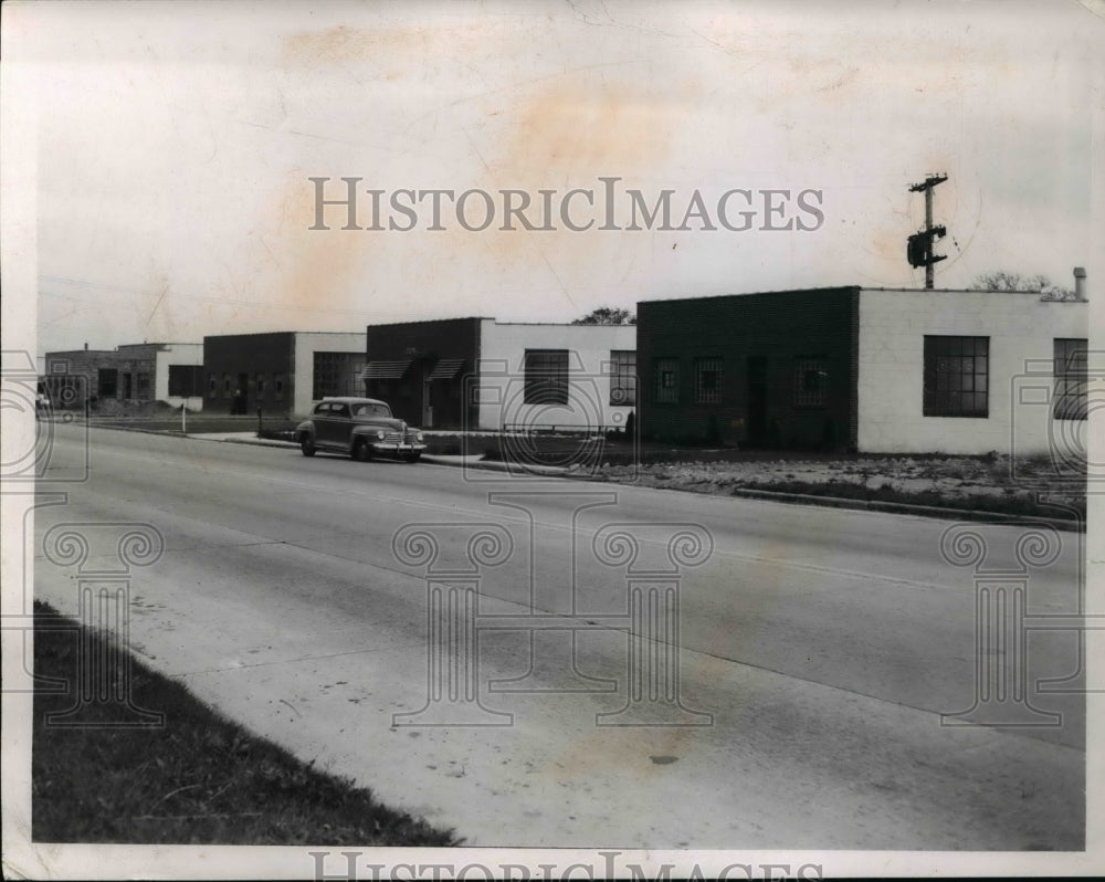 1946 Press Photo Factory row on Clinton Rd. in Brooklyn