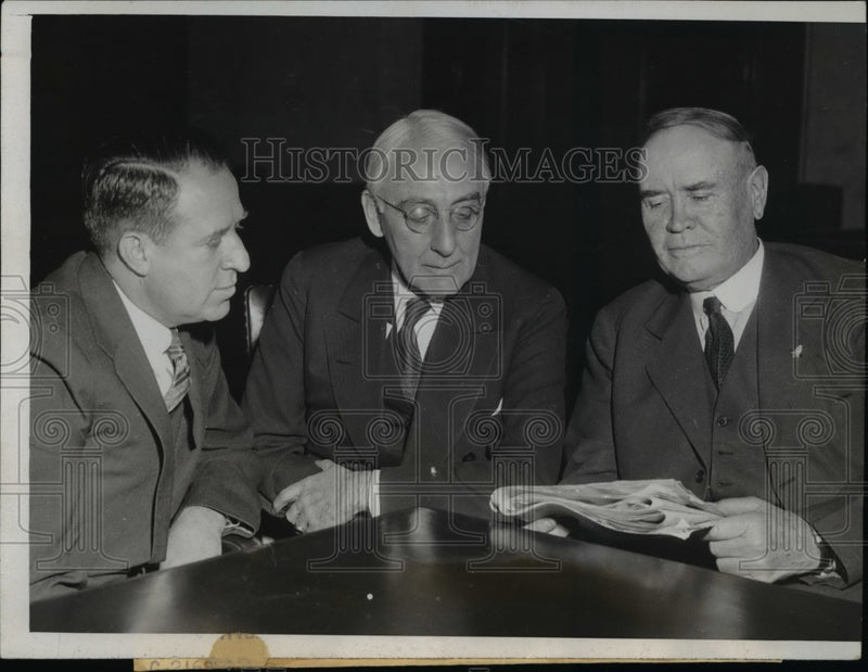 Load image into Gallery viewer, 1934 Press Photo Martin Insull on his trial in State Court in Chicago
